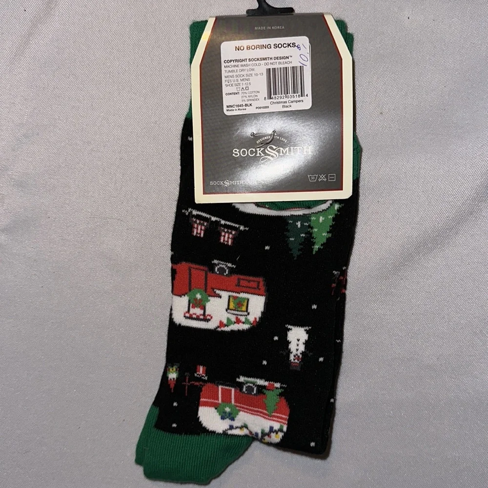 Men’s Christmas socks featuring campers